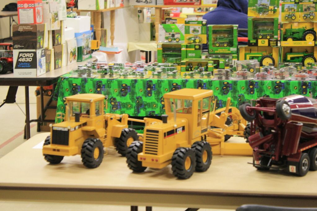 Dayton FFA Toy Show Pictures Toy Farmin' LLC Presents Farm Toys & More(TM)